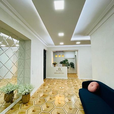 Quality Inn Тбилиси Екстериор снимка