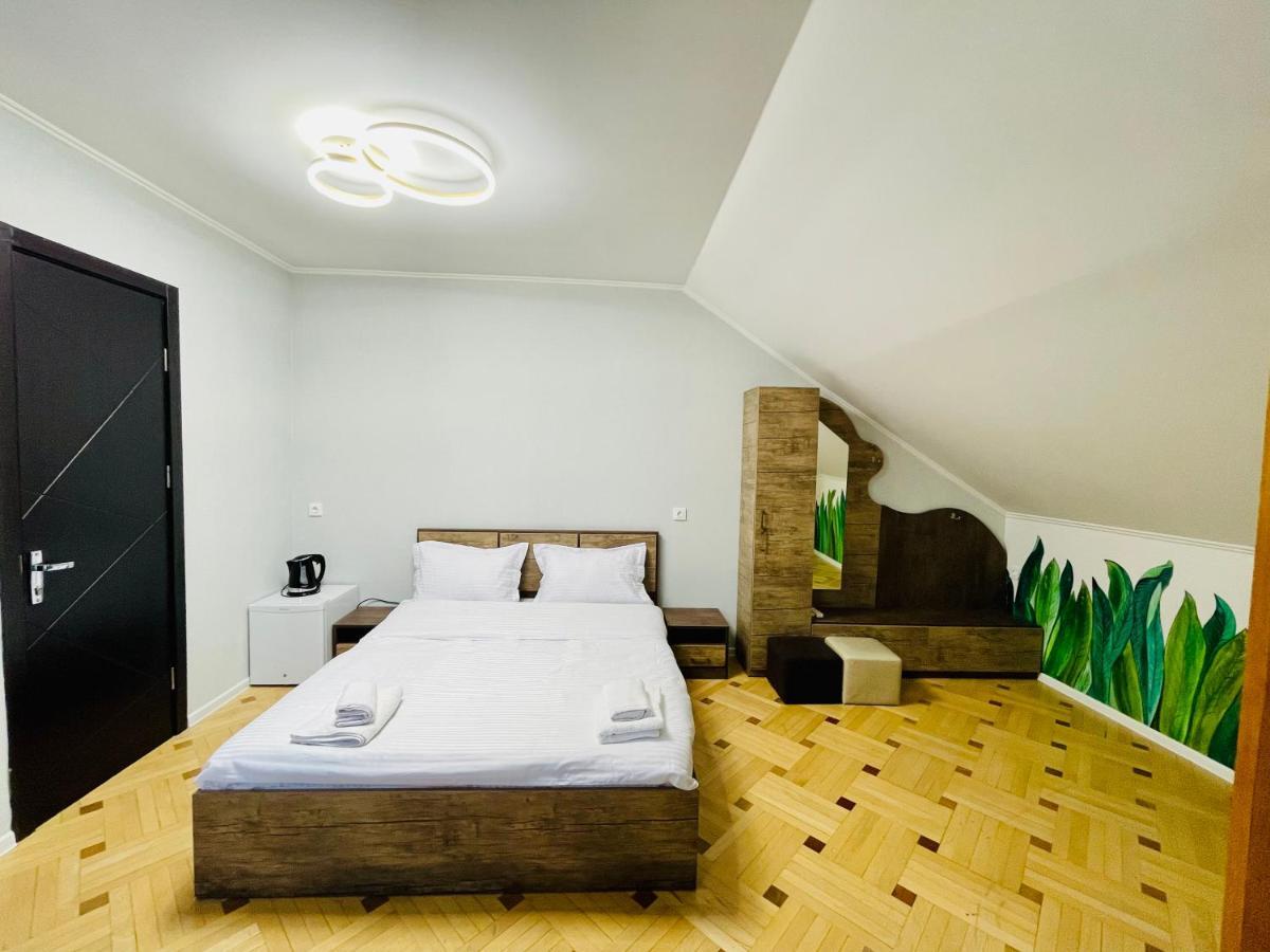 Quality Inn Тбилиси Екстериор снимка