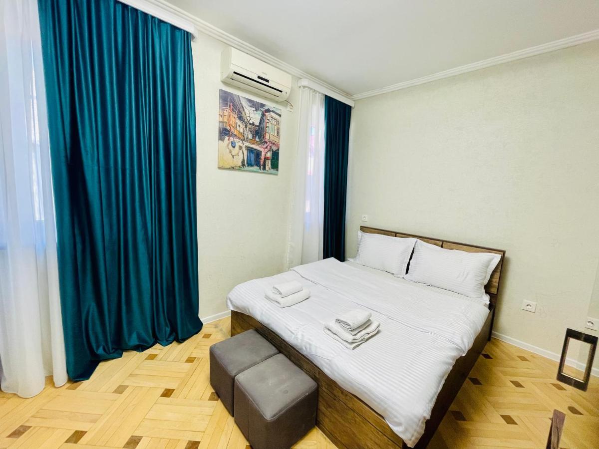 Quality Inn Тбилиси Екстериор снимка