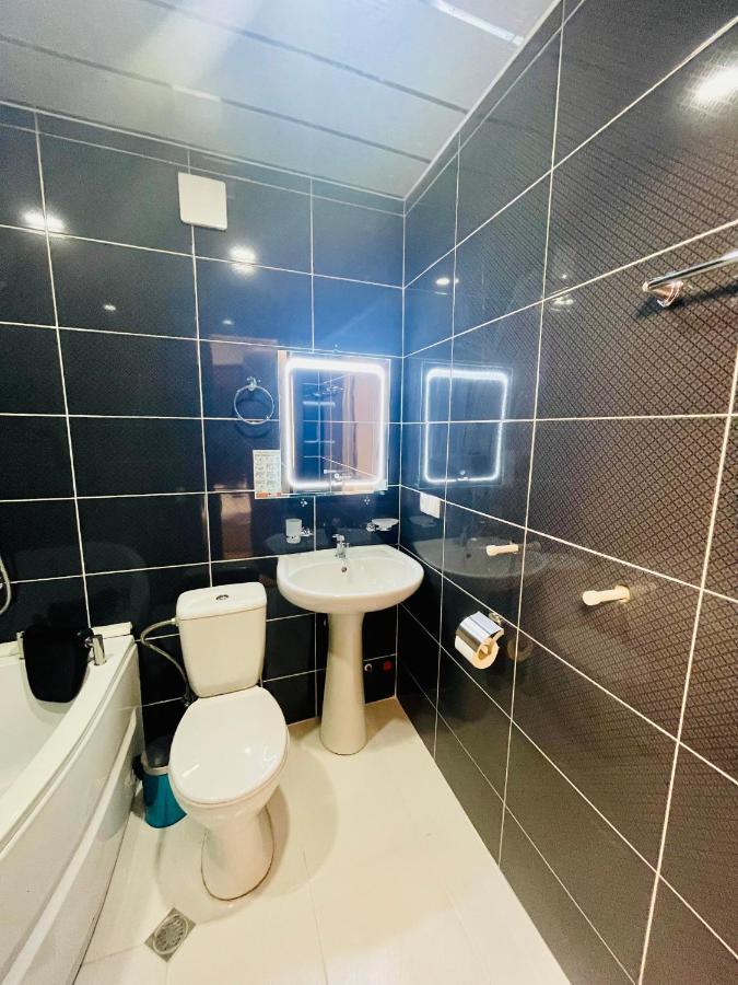 Quality Inn Тбилиси Екстериор снимка