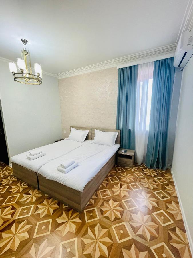 Quality Inn Тбилиси Екстериор снимка