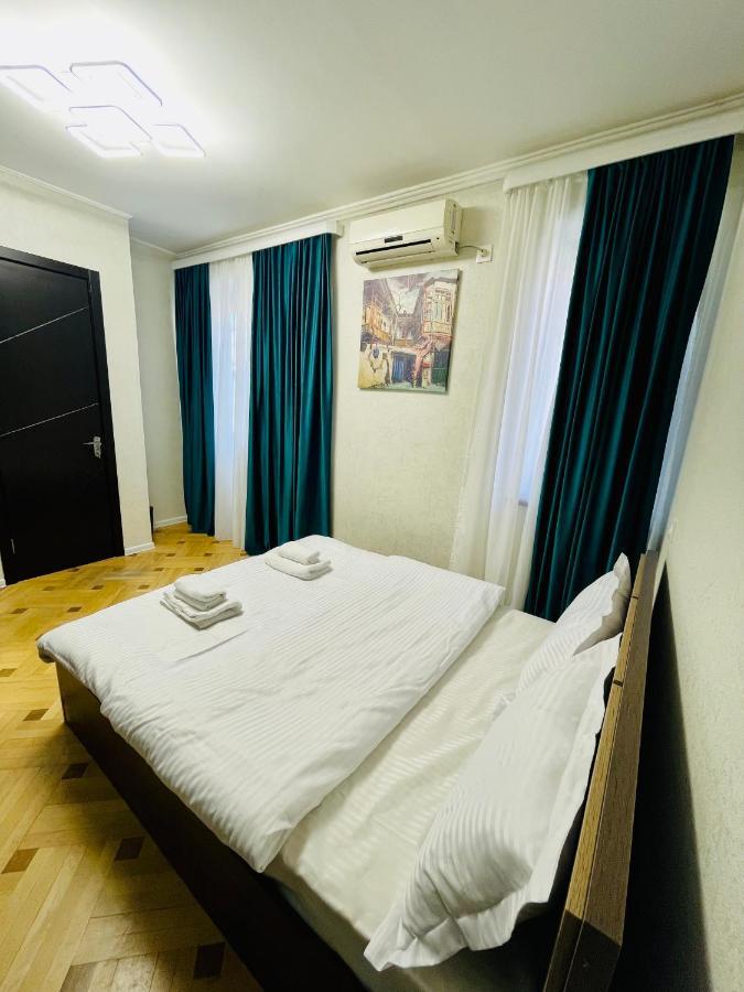 Quality Inn Тбилиси Екстериор снимка