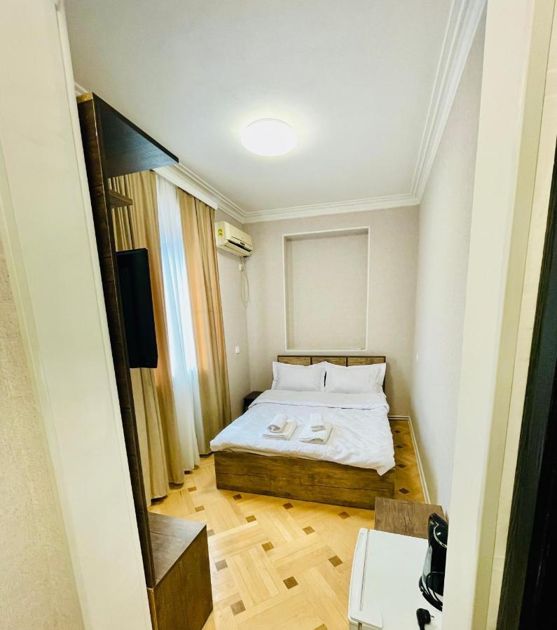 Quality Inn Тбилиси Екстериор снимка