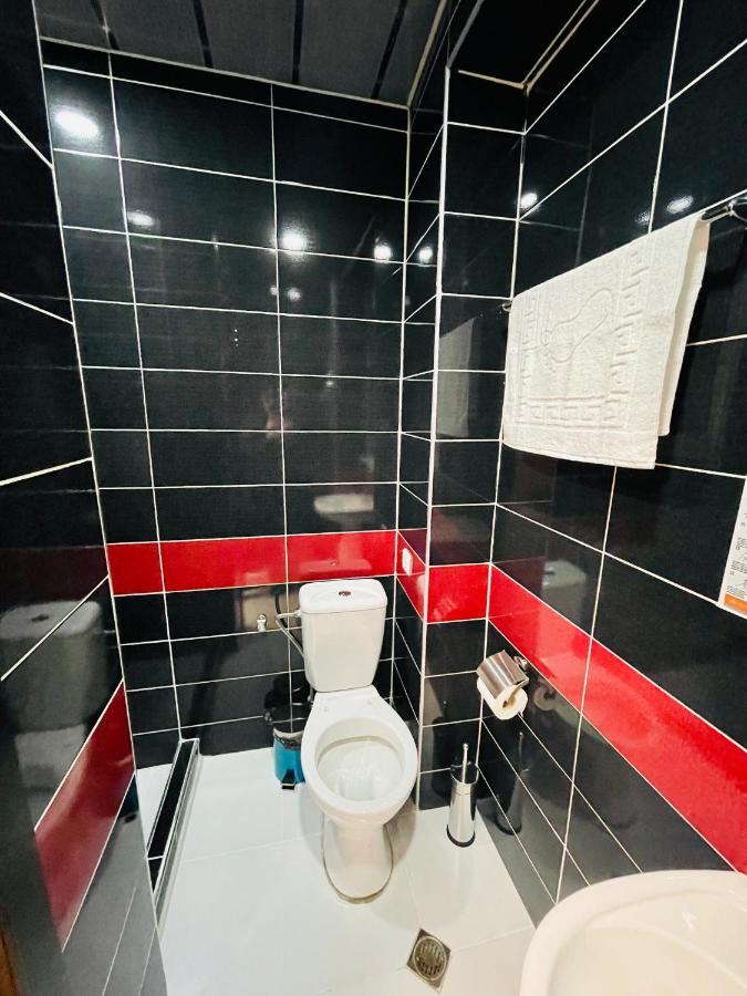 Quality Inn Тбилиси Екстериор снимка