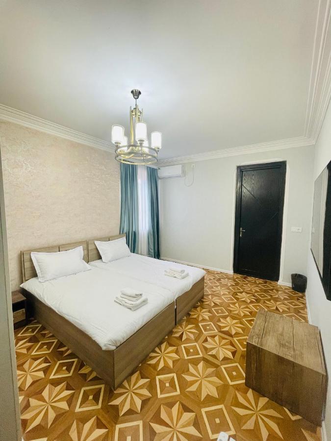 Quality Inn Тбилиси Екстериор снимка