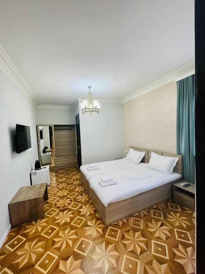 Quality Inn Тбилиси Екстериор снимка